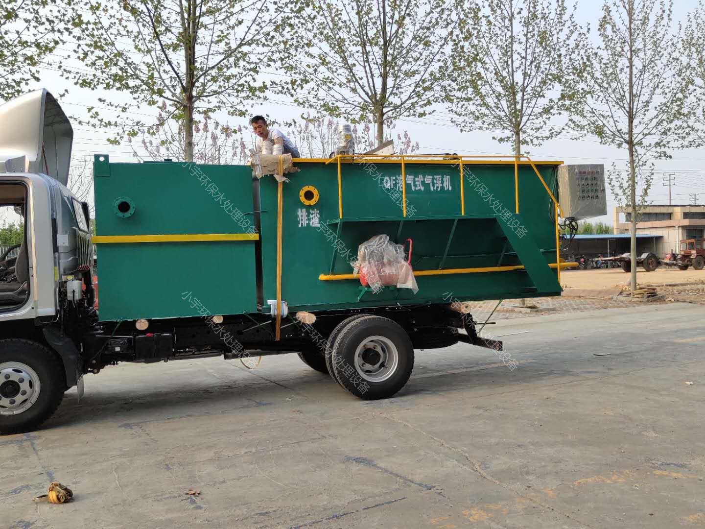 <b>ܚʽ⸡C(j)l(f)؛F(xin)(chng)</b>